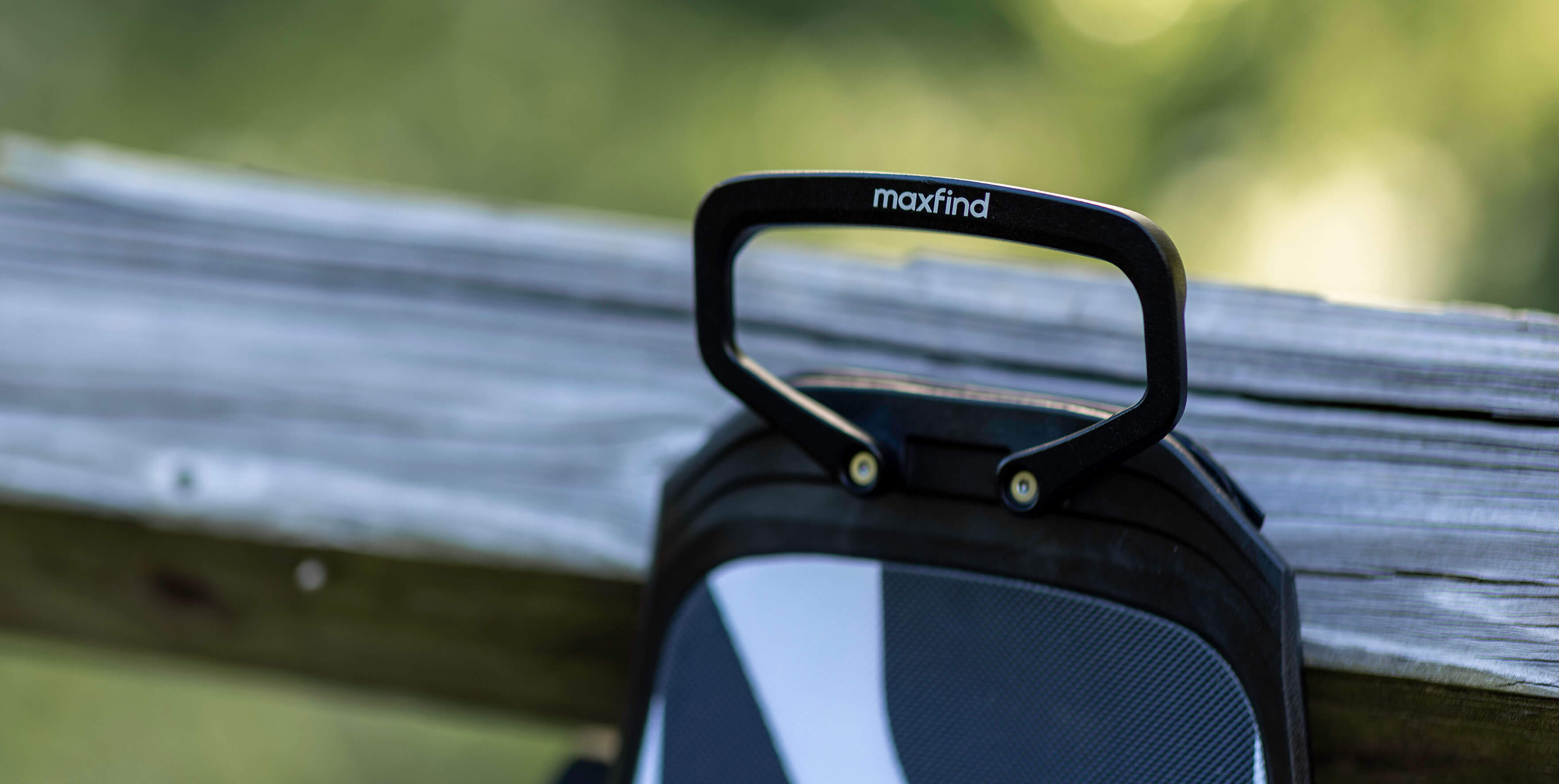 What Is an Electric Skateboard With a Handle? What Riders Usually Mean
