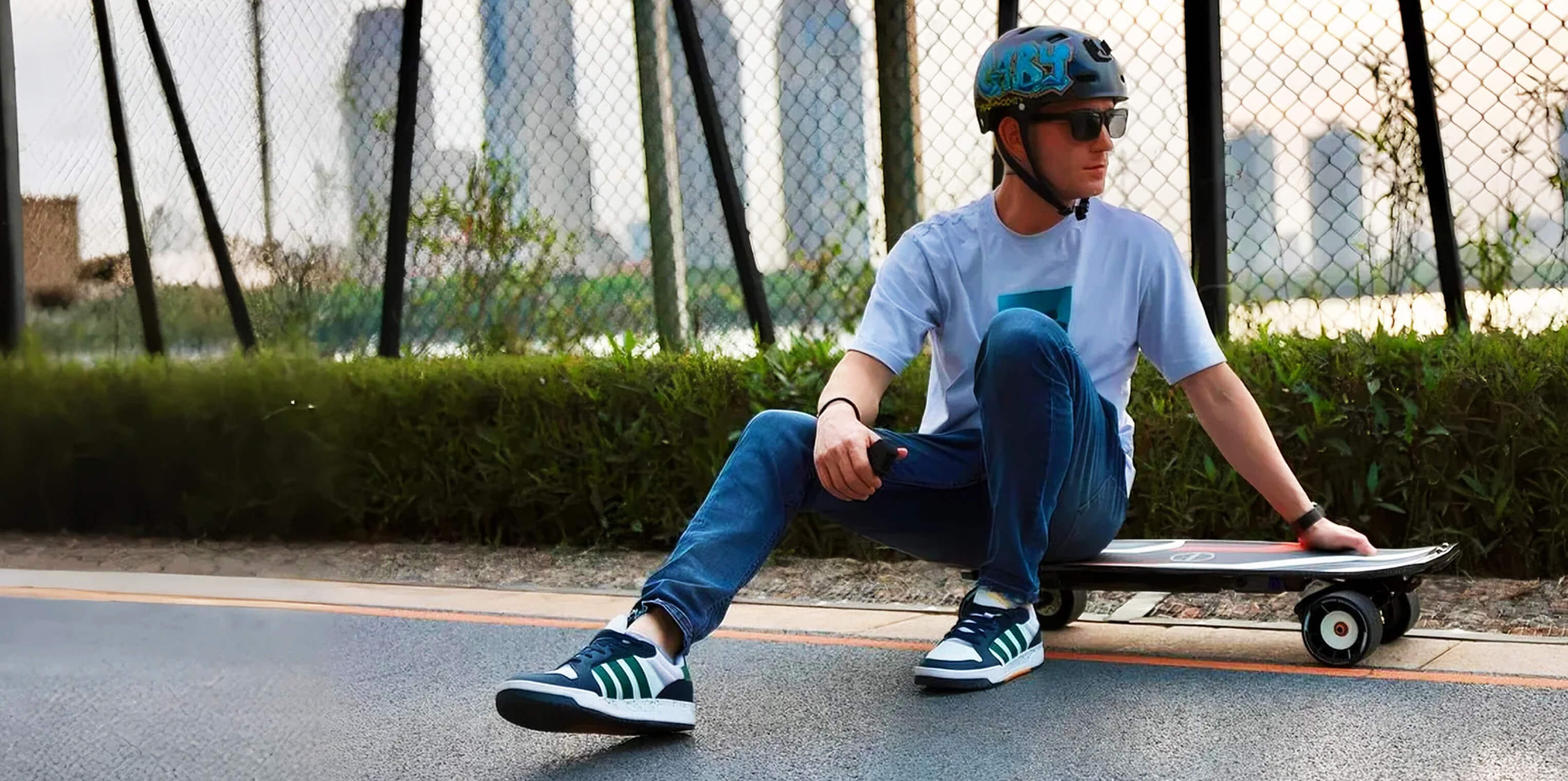 mini electric skateboard