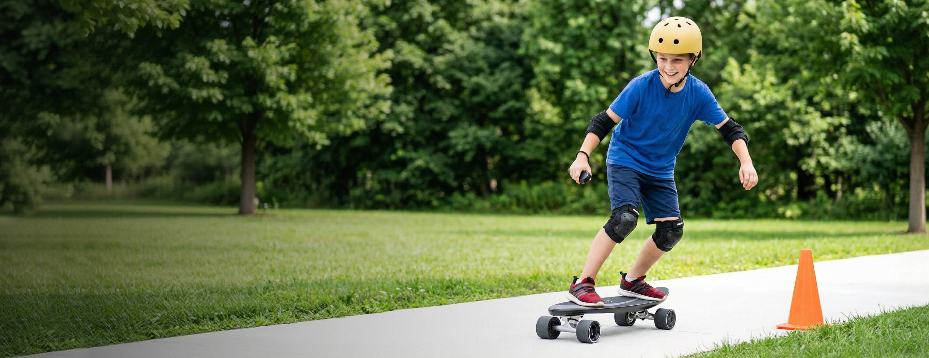 mini electric skateboard for kids
